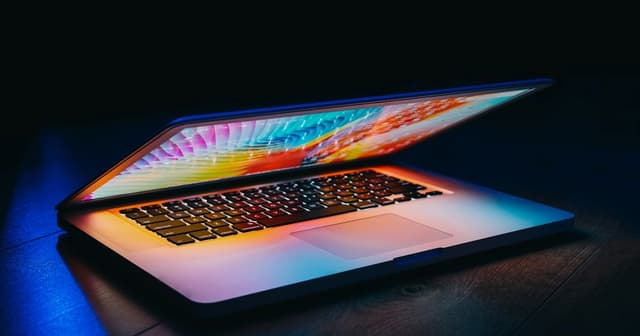 Implementing cart APIs with GraphQL with zero-downtime cutovers