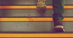 Implementing checkout flows with HubSpot for B2B distributors