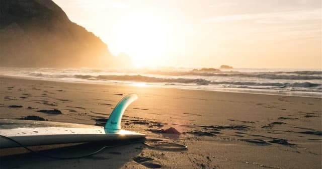 Implementing checkout flows with HubSpot for global storefronts