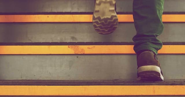 Implementing checkout flows with n8n for global storefronts
