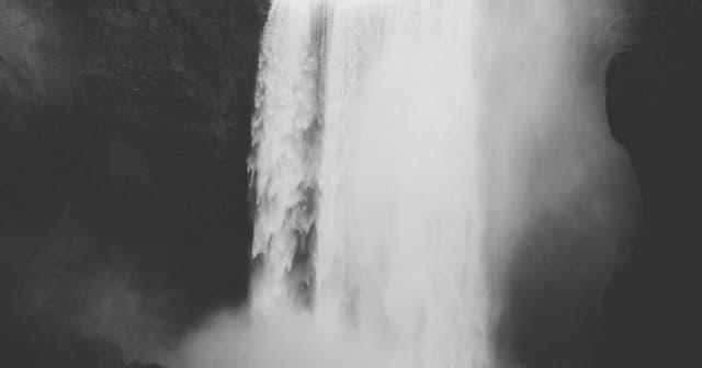Implementing payment webhooks with Datadog in brownfield replatforms