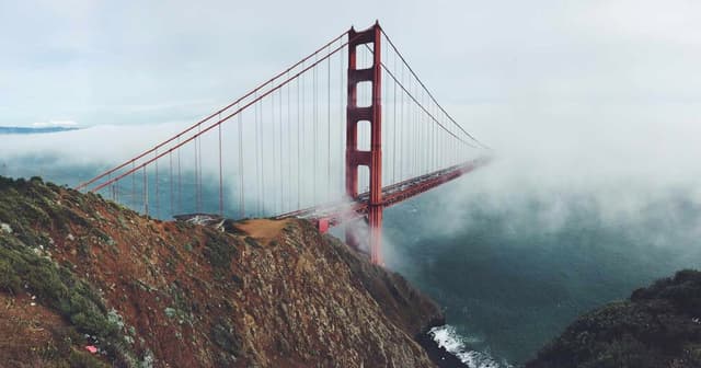 Implementing payment webhooks with HubSpot for global storefronts